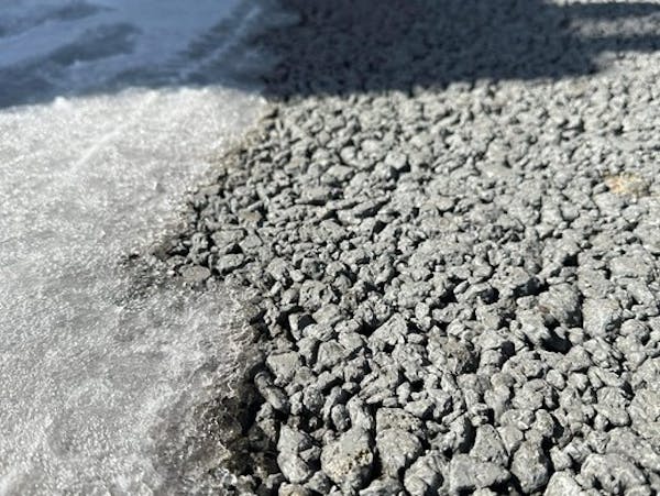 雪国でも安心！透水性コンクリートで快適な冬を